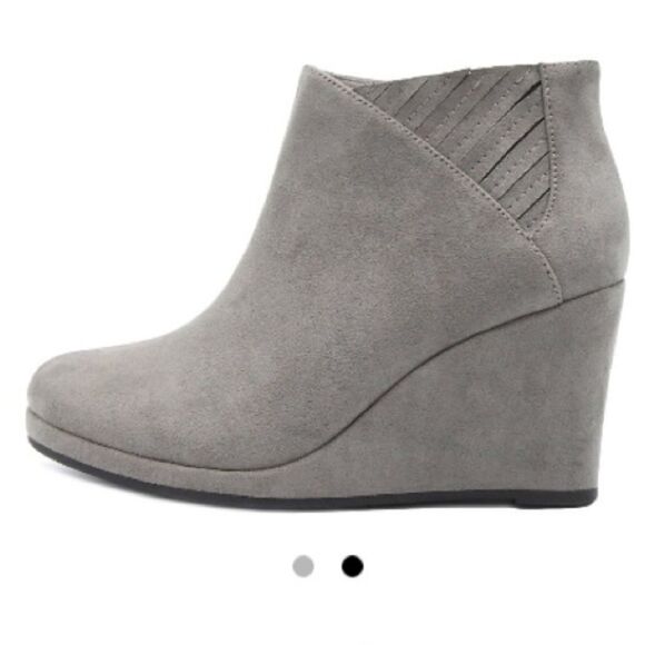 Rampage Women's Grey Suede Heeled Ankle Wedge Boots - Size 8 - Picture 1 of 10